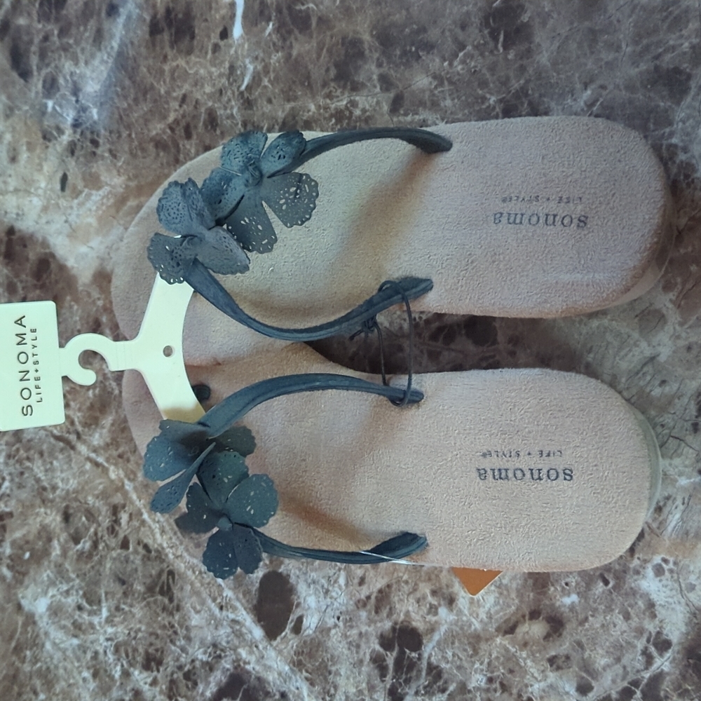 Sandles